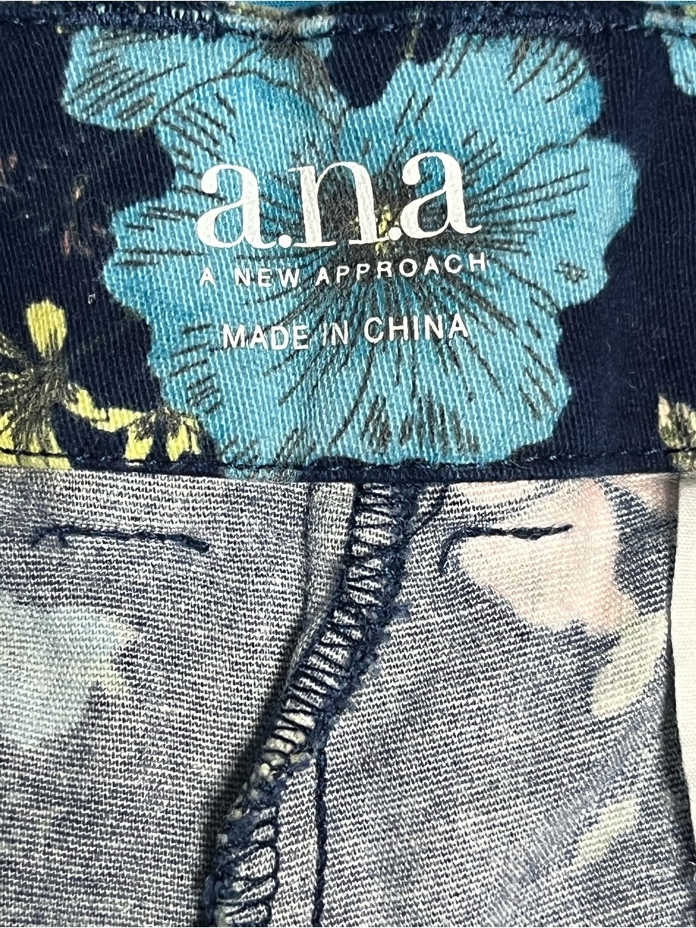 a.n.a Floral Print Shorts Navy Blue Cottagecore Garden Shorts - Picture 9 of 10